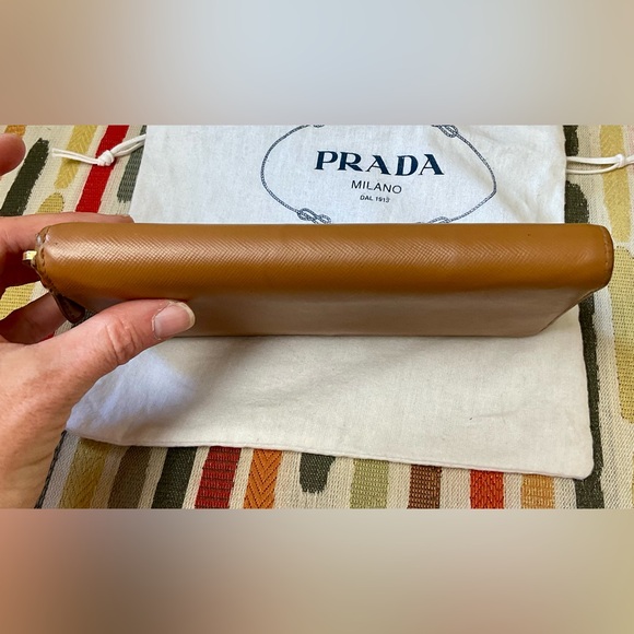 PRADA Caramel Saffiano Leather Wallet/COA & Prada Dustbag!! PRICE FIRM - Picture 5 of 16